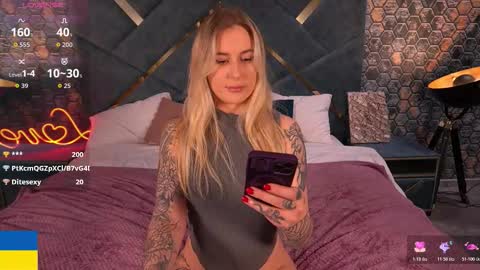 AROLINA online show from 10-28-25, 10:01