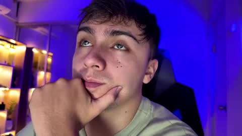 aron__cooper online show from 09-18-25, 02:35