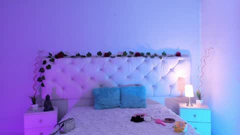 Aron cruz  online show from 02-05-25, 02:16