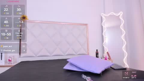 Snapshot of aron_tay chatting on 12-16-24, 06:32 your aron online show from 12-16-24, 06:32