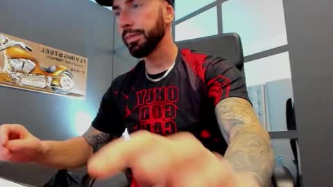 AronGrant online show from 10-26-25, 10:32