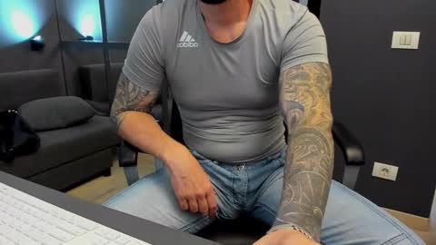 AronGrant online show from 11-19-25, 09:31