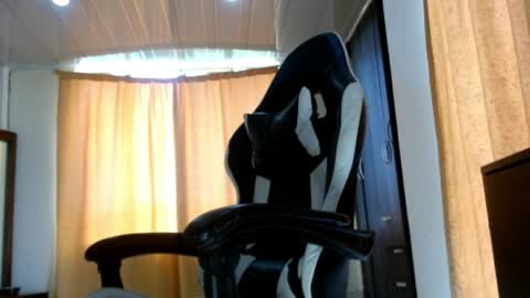 aronmiller online show from 04-04-26, 01:08