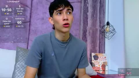 Arontawers online show from 04-23-26, 07:27