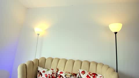   online show from 12-04-25, 07:55