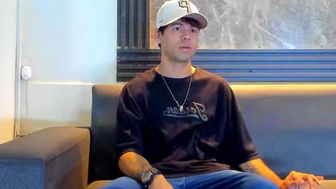 Aroon   online show from 01-11-26, 08:03