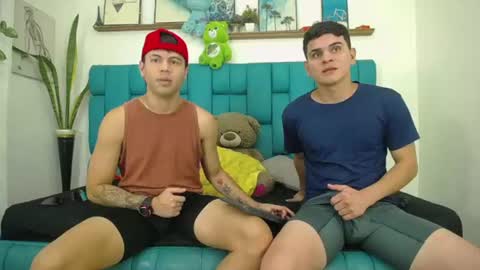 Aroon   online show from 06-11-26, 02:26