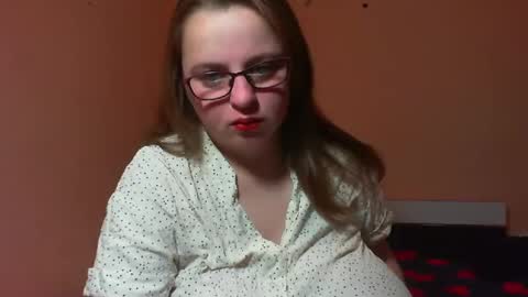 Arriana online show from 12-17-24, 03:17