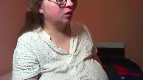 Arriana online show from 12-31-24, 04:38