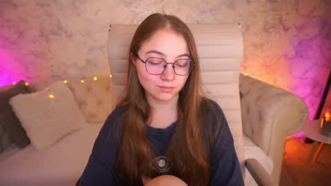 arrinawair online show from 06-16-26, 06:49
