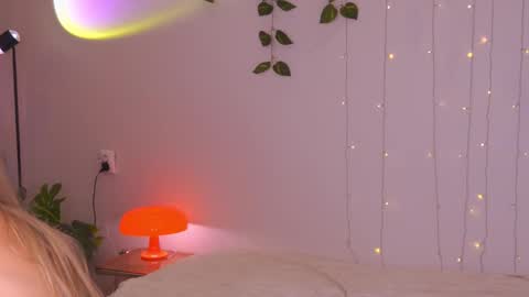 Snapshot of artease chatting on 09-19-25, 04:36 Arti  Next Streams -  online show from 09-19-25, 04:36