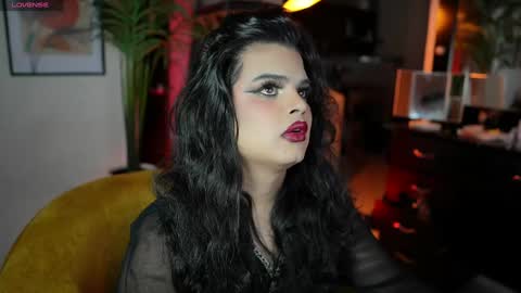 Chloe  online show from 12-15-24, 09:42