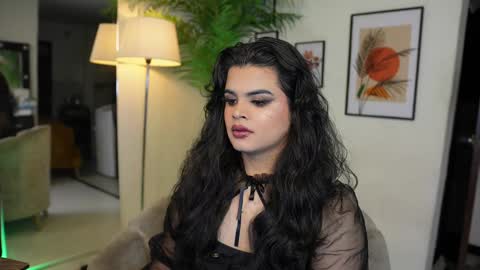 Chloe  online show from 01-22-25, 08:59