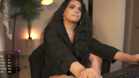 Snapshot of artechloe chatting on 04-27-26, 11:47 Chloe online show from 04-27-26, 11:47