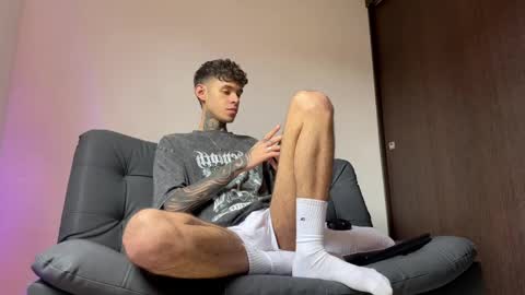   online show from 03-07-25, 07:38