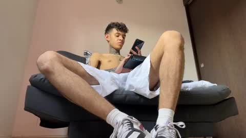   online show from 03-10-25, 09:51