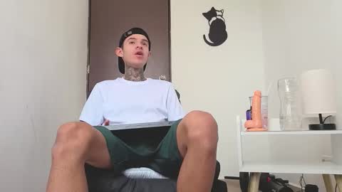   online show from 11-06-25, 11:00