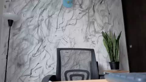 Snapshot of arteemiis chatting on 06-09-26, 03:07 online show from 06-09-26, 03:07