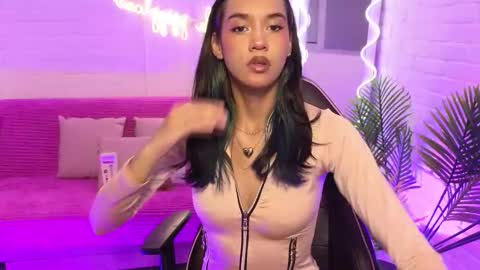 Snapshot of artemiss_tay chatting on 12-04-25, 07:22 artemiss_tay online show from 12-04-25, 07:22