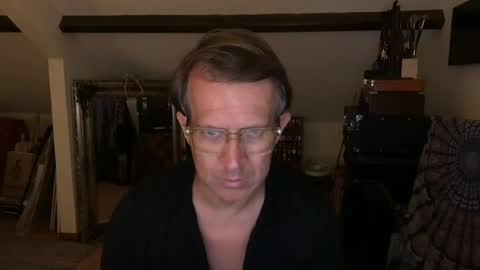Snapshot of artisterotic chatting on 07-07-26, 11:09 artisterotic online show from 07-07-26, 11:09