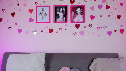 Snapshot of artmiajoy chatting on 02-27-25, 03:37 MIA OF artmiajoy online show from 02-27-25, 03:37