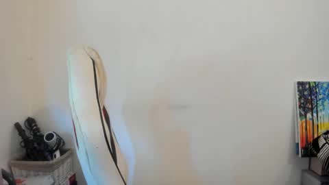 MIA online show from 10-04-25, 10:02