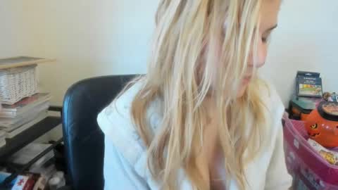 MIA online show from 02-28-26, 08:59