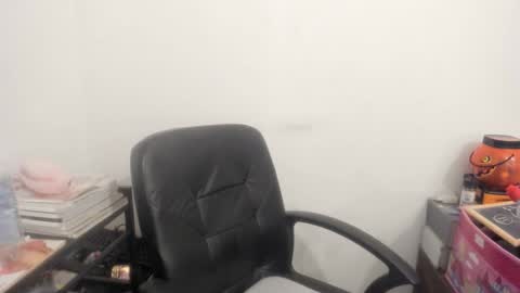 MIA online show from 04-06-26, 08:48