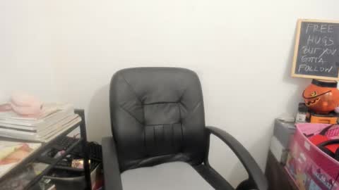 MIA online show from 04-08-26, 11:43