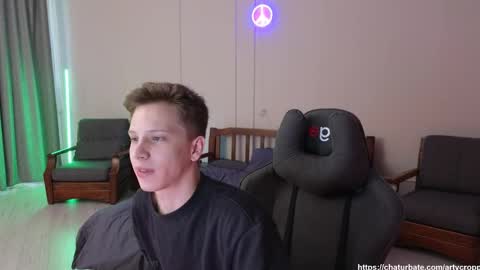 Snapshot of artycropp chatting on 02-19-25, 12:22 Archie online show from 02-19-25, 12:22