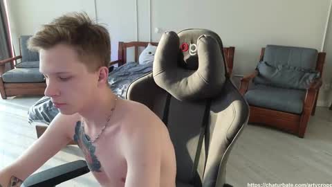 Snapshot of artycropp chatting on 02-22-25, 11:24 Archie online show from 02-22-25, 11:24