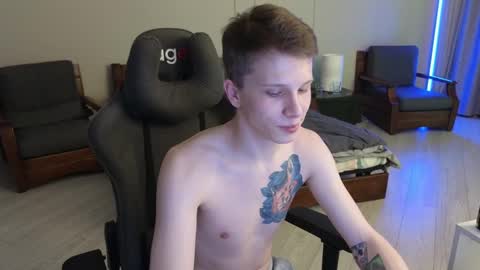 Snapshot of artycropp chatting on 02-27-25, 06:20 Archie online show from 02-27-25, 06:20