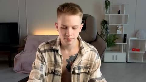 Snapshot of artycropp chatting on 09-11-25, 03:17 Archie online show from 09-11-25, 03:17