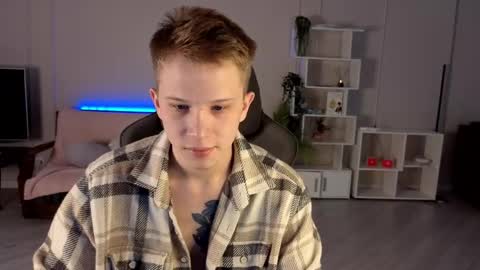 Snapshot of artycropp chatting on 09-30-25, 02:27 Archie online show from 09-30-25, 02:27