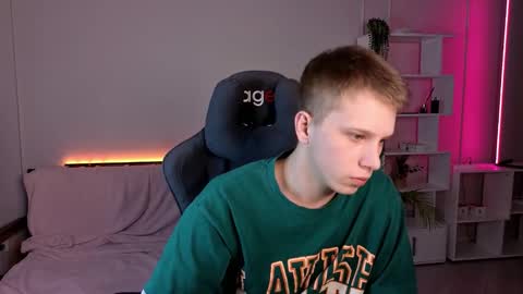 Snapshot of artycropp chatting on 10-10-25, 09:14 Archie online show from 10-10-25, 09:14