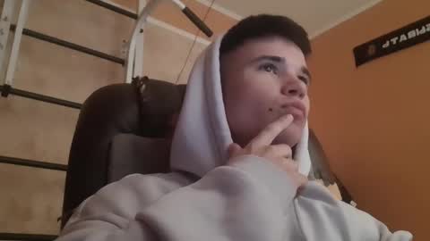 Snapshot of arvyn_ chatting on 04-27-26, 07:50 Denis online show from 04-27-26, 07:50