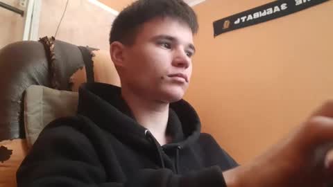 Snapshot of arvyn_ chatting on 05-05-26, 07:27 Denis online show from 05-05-26, 07:27