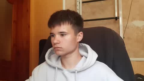 Snapshot of arvyn_ chatting on 06-02-26, 07:43 Denis online show from 06-02-26, 07:43