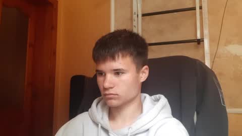 Snapshot of arvyn_ chatting on 06-03-26, 07:44 Denis online show from 06-03-26, 07:44