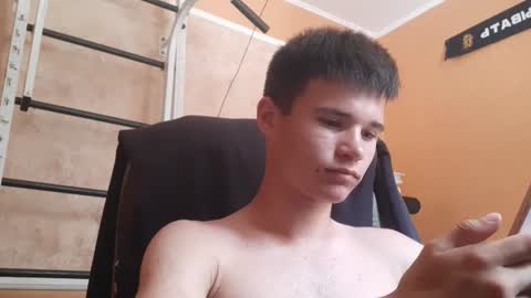 Snapshot of arvyn_ chatting on 06-25-26, 08:41 Denis online show from 06-25-26, 08:41