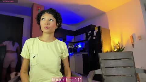 Ariana and Kelsieh online show from 04-17-26, 09:12