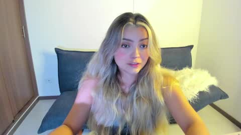 Snapshot of ary_cam230 chatting on 05-05-26, 09:34 Zahaara online show from 05-05-26, 09:34