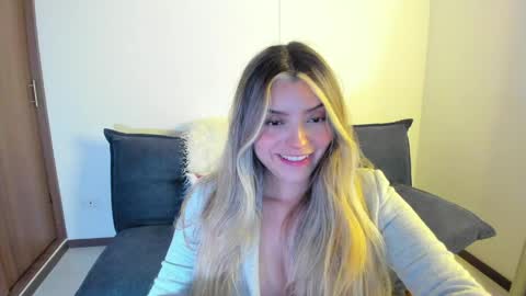 Snapshot of ary_cam230 chatting on 05-09-26, 10:48 Zahaara online show from 05-09-26, 10:48