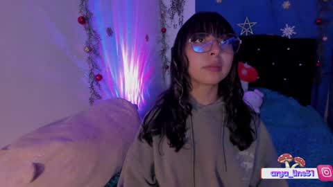 Snapshot of arya_line chatting on 12-20-24, 01:36 Arys online show from 12-20-24, 01:36