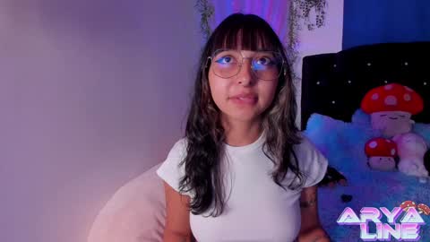 Snapshot of arya_line chatting on 01-14-25, 01:58 Arys online show from 01-14-25, 01:58