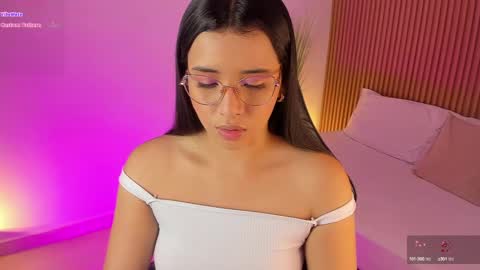 Snapshot of arya_ruiz chatting on 01-10-25, 12:26 Arya online show from 01-10-25, 12:26