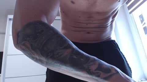 AryanAian1 online show from 11-26-25, 12:50