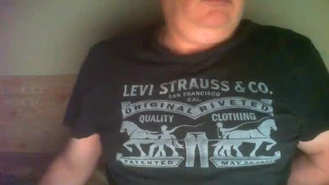 Snapshot of as3ix chatting on 06-18-26, 12:11 as3ix online show from 06-18-26, 12:11