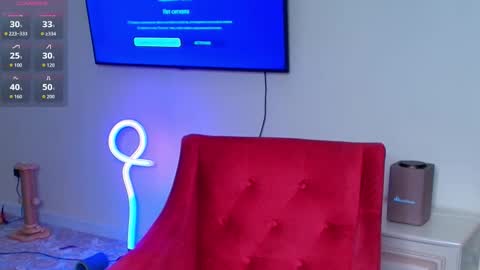 Snapshot of as_eva chatting on 10-15-25, 03:01 Eva online show from 10-15-25, 03:01