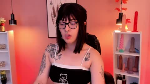 Snapshot of asami_chieko_ chatting on 01-27-25, 08:39 Asami online show from 01-27-25, 08:39